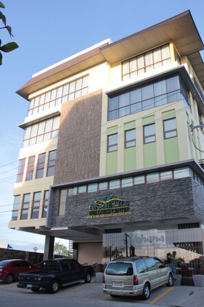 Front of property - Skinetics Wellness Center Boutique Hotel (Iloilo)