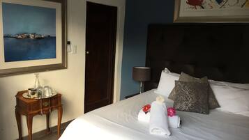 Double Room | Premium bedding, individually decorated, individually furnished, desk