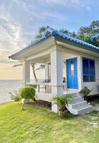 Beach Front Bungalow | 迷你吧、客房内保险箱、免费 WiFi、床单