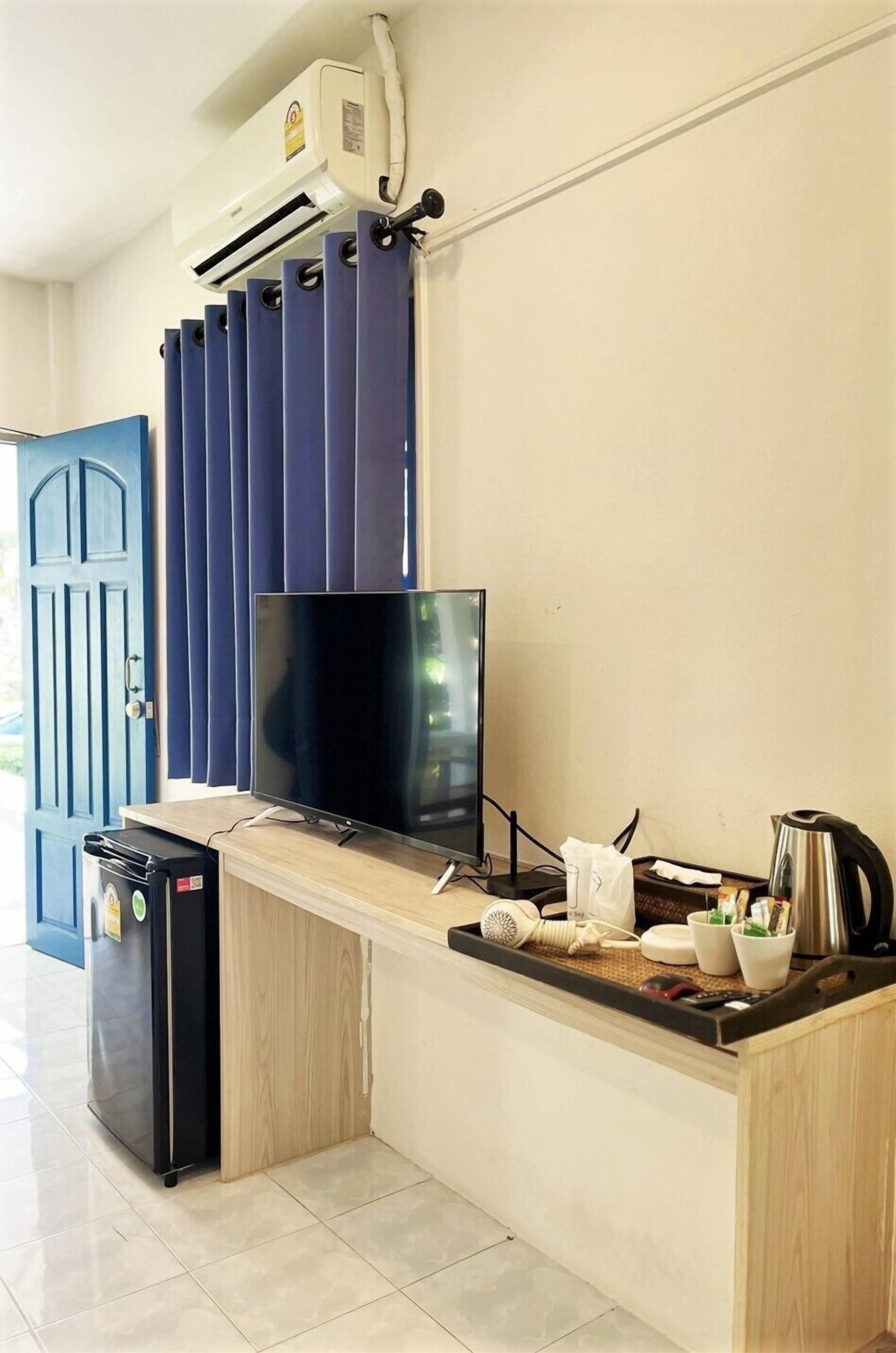 TV