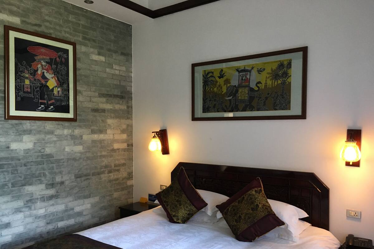 In-room safe, desk, blackout curtains, free WiFi