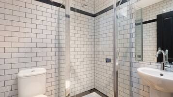 Shower, towels