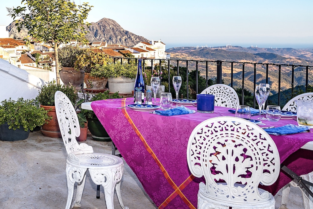 La Fructuosa by null