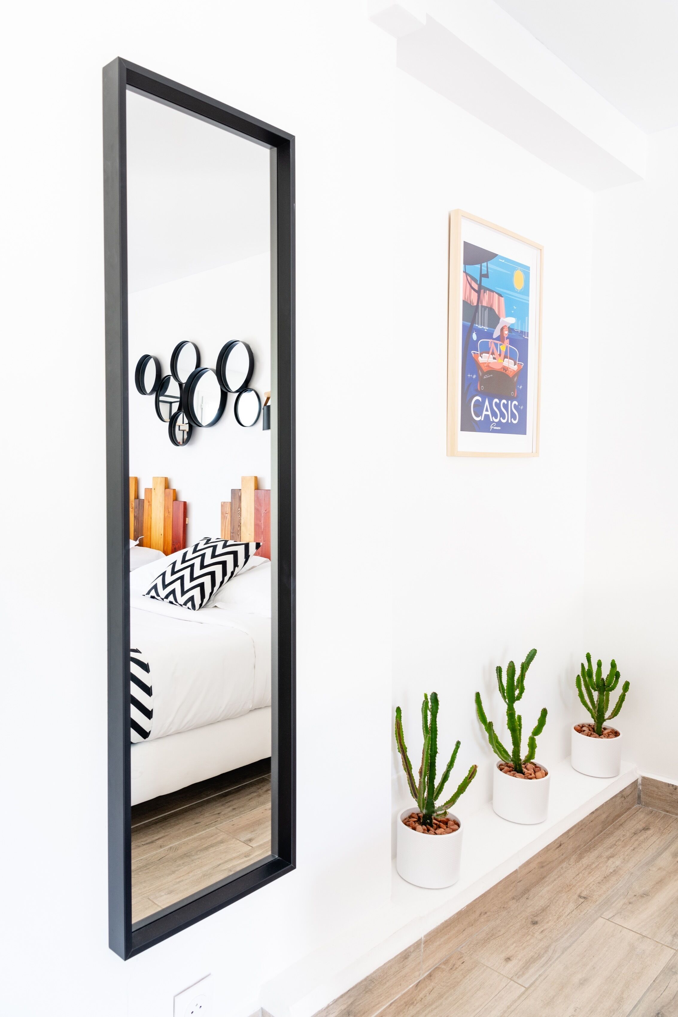 family room, terrace, garden area (confort terrasse 5pers ) | 1 bedroom, individually decorated, individually furnished, free wifi