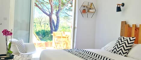 Dobbeltrom – comfort, terrasse (CONFORT TERRASSE 2 Pers) | Individuelt dekorert, individuelt innredet og wi-fi (inkludert)