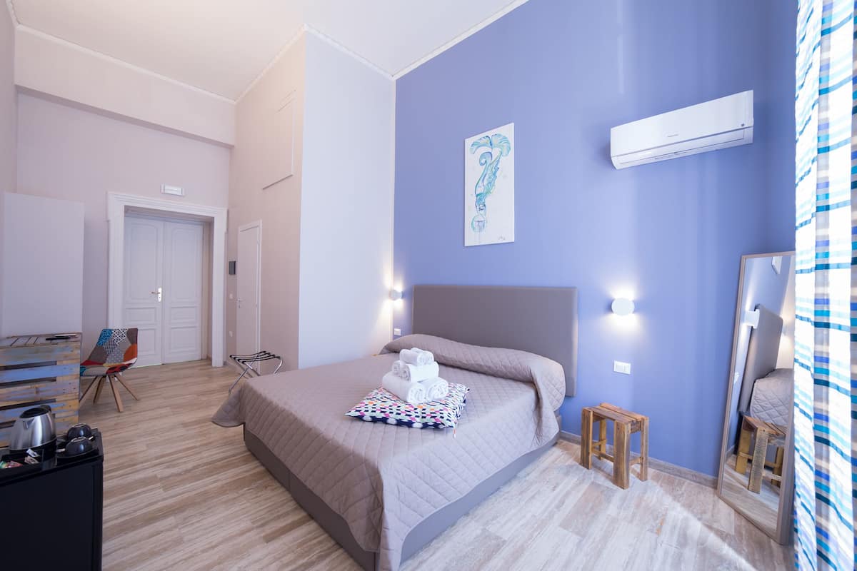 1 bedroom, premium bedding, in-room safe, free WiFi