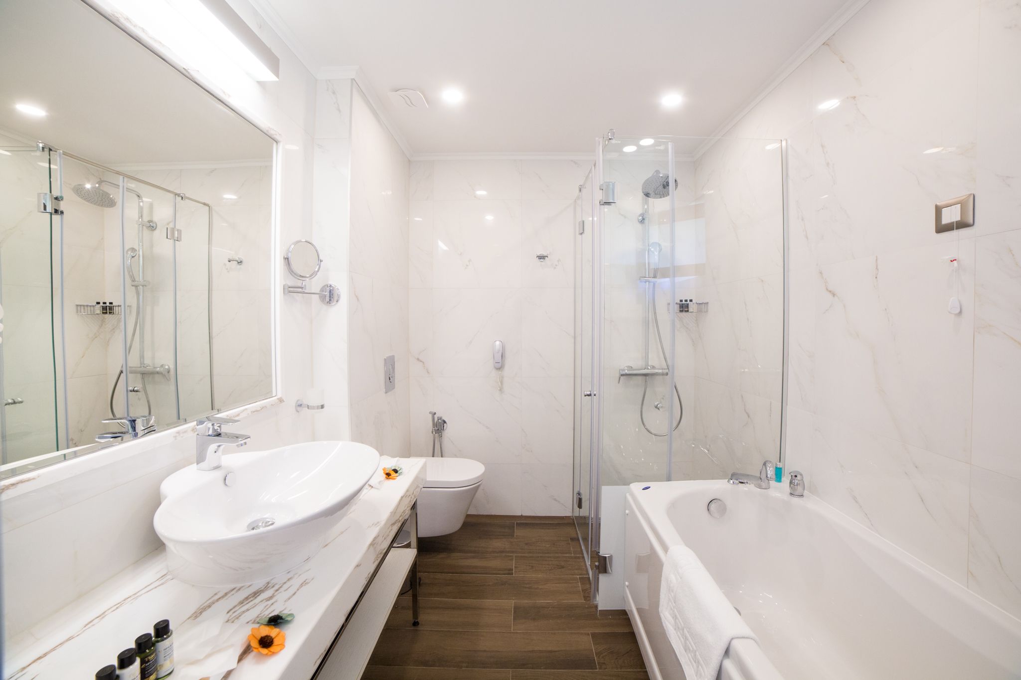 double room, garden view, garden area | bathroom | free toiletries, hair dryer, bathrobes, slippers