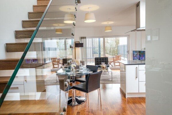 Reception hall - Flamsteed Duplex Apartment (Cambridge)