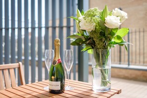 Terrace/patio - Flamsteed Duplex Apartment (Cambridge)