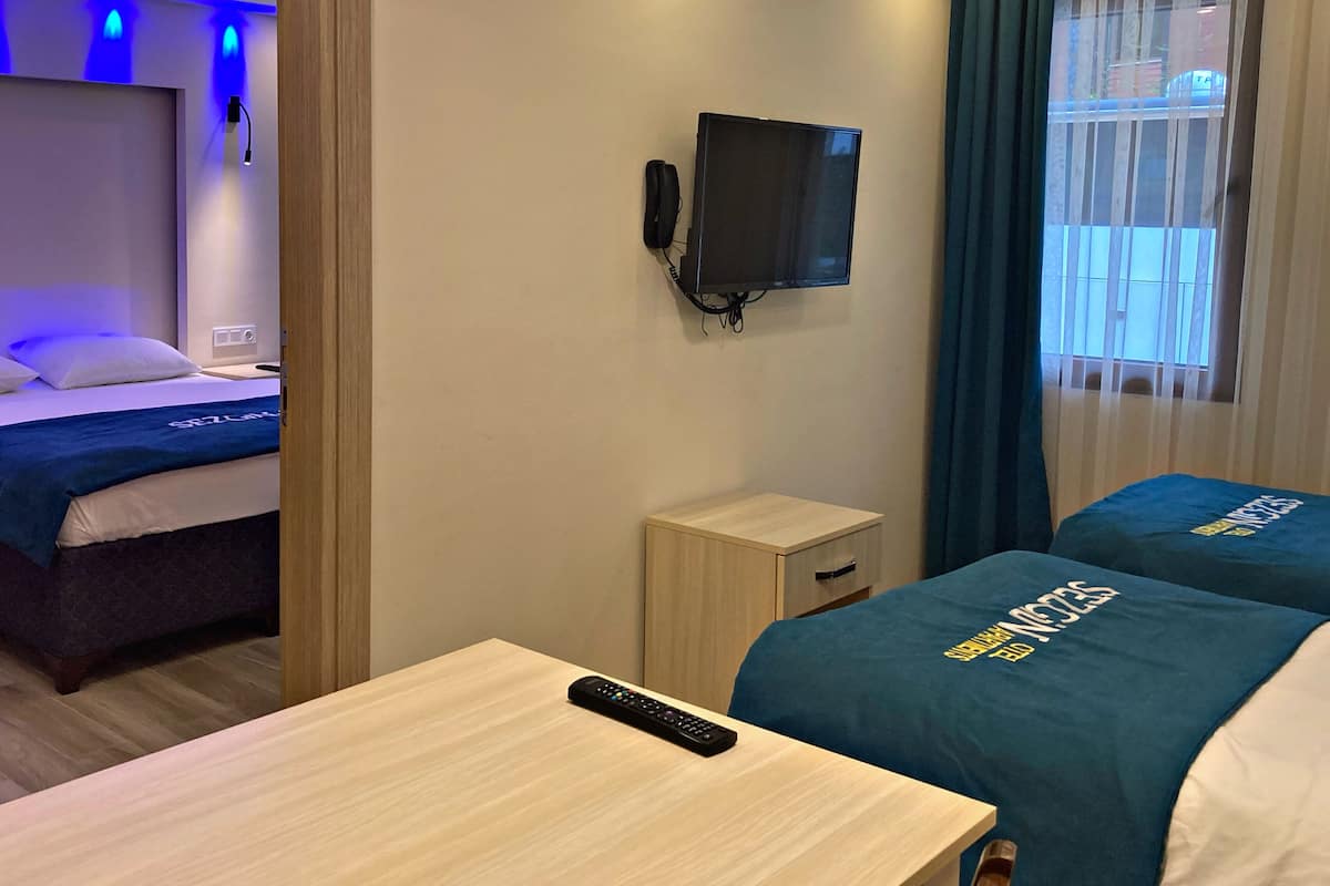 Kostenlose Minibar, Schreibtisch, laptopgeeigneter Arbeitsplatz