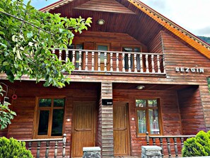 Family Bungalow | Teres/patio