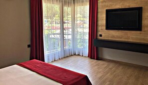 Suite | Free minibar, desk, laptop workspace, soundproofing - Sezgin Hotel (Çaykara)