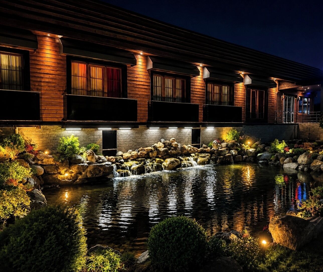 Pool waterfall