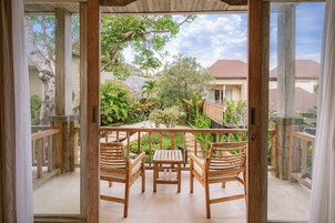 Studio Suite Double Room | Terrace/patio