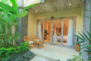 Garden view - La Berceuse Resort and Villa Nusa Dua by Taritiya Collection (Nusa Dua)