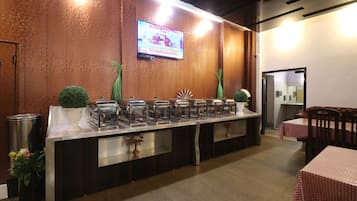 Daily continental breakfast (INR 200 per person)