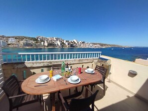 Terrace/patio - Blue Harbour Penthouse by Getaways Malta (St. Paul's Bay)