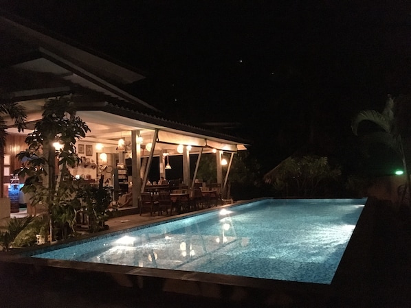 Outdoor pool, sun loungers