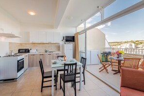Panoramic Apartment, Sea View | Interior - Blue Harbour – Seafront Self-Catering Holiday Penthouse – St Paul’s Bay (St. Paul's Bay)