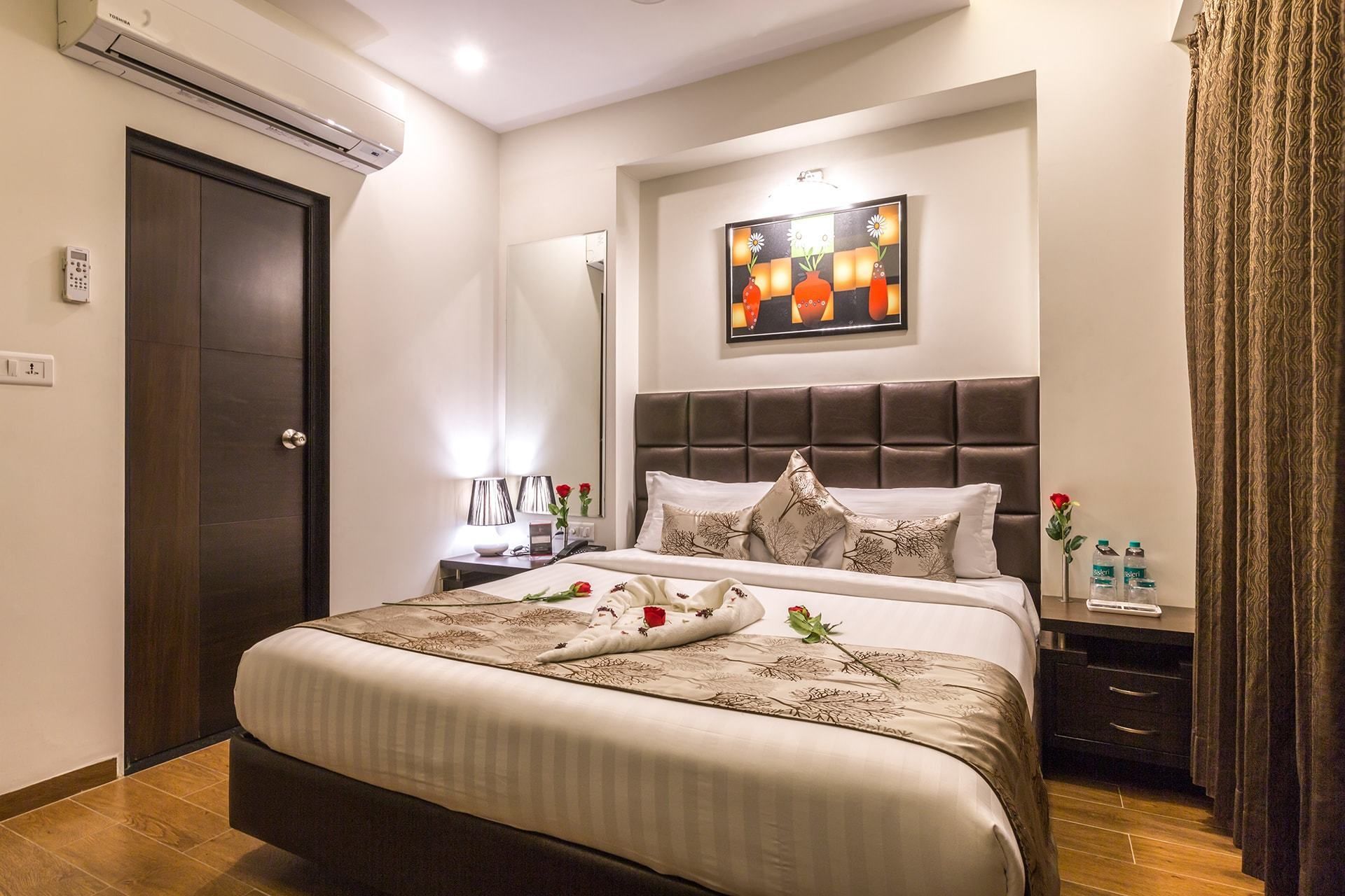 Minibar, in-room safe, desk, soundproofing