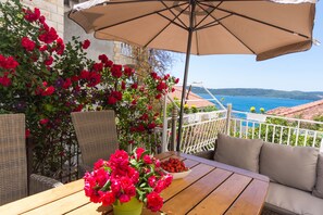 Apartment, Terrace, Balcony, Sea View | Terrasse/Patio