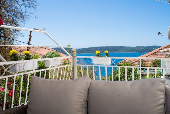 Apartment, Terrace, Balcony, Sea View | Vista desde la habitación