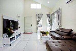 Télévision à écran plat