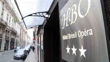 EntrĂ©e de lâhĂ©bergement