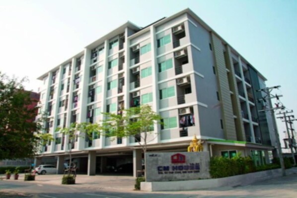 Exterior - CM House (Bangkok)