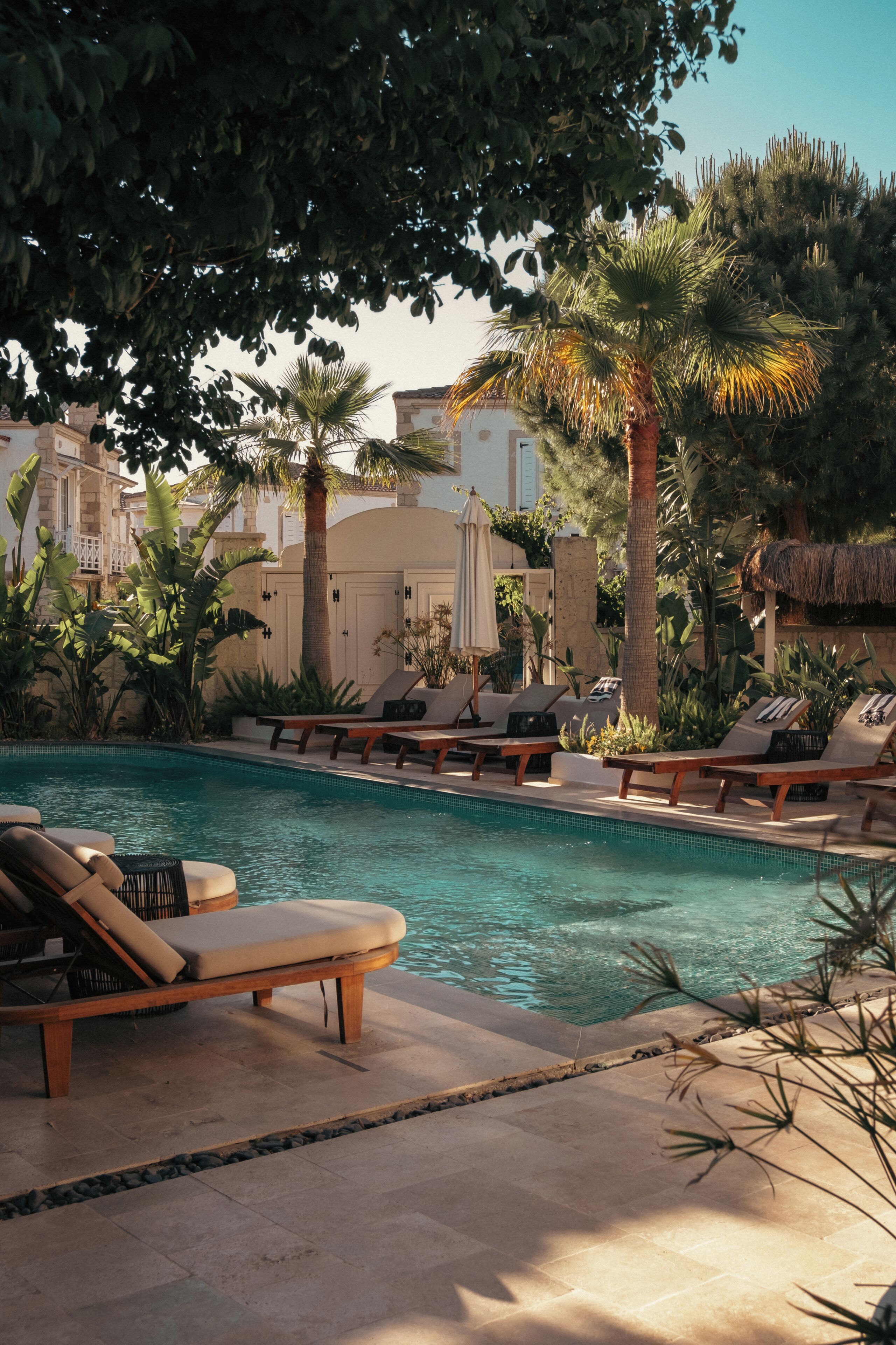 Seasonal outdoor pool, pool umbrellas, sun loungers