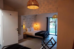 Family Quadruple Room | Premium bedding, in-room safe, free WiFi, bed sheets - Art Alacati (Cesme)
