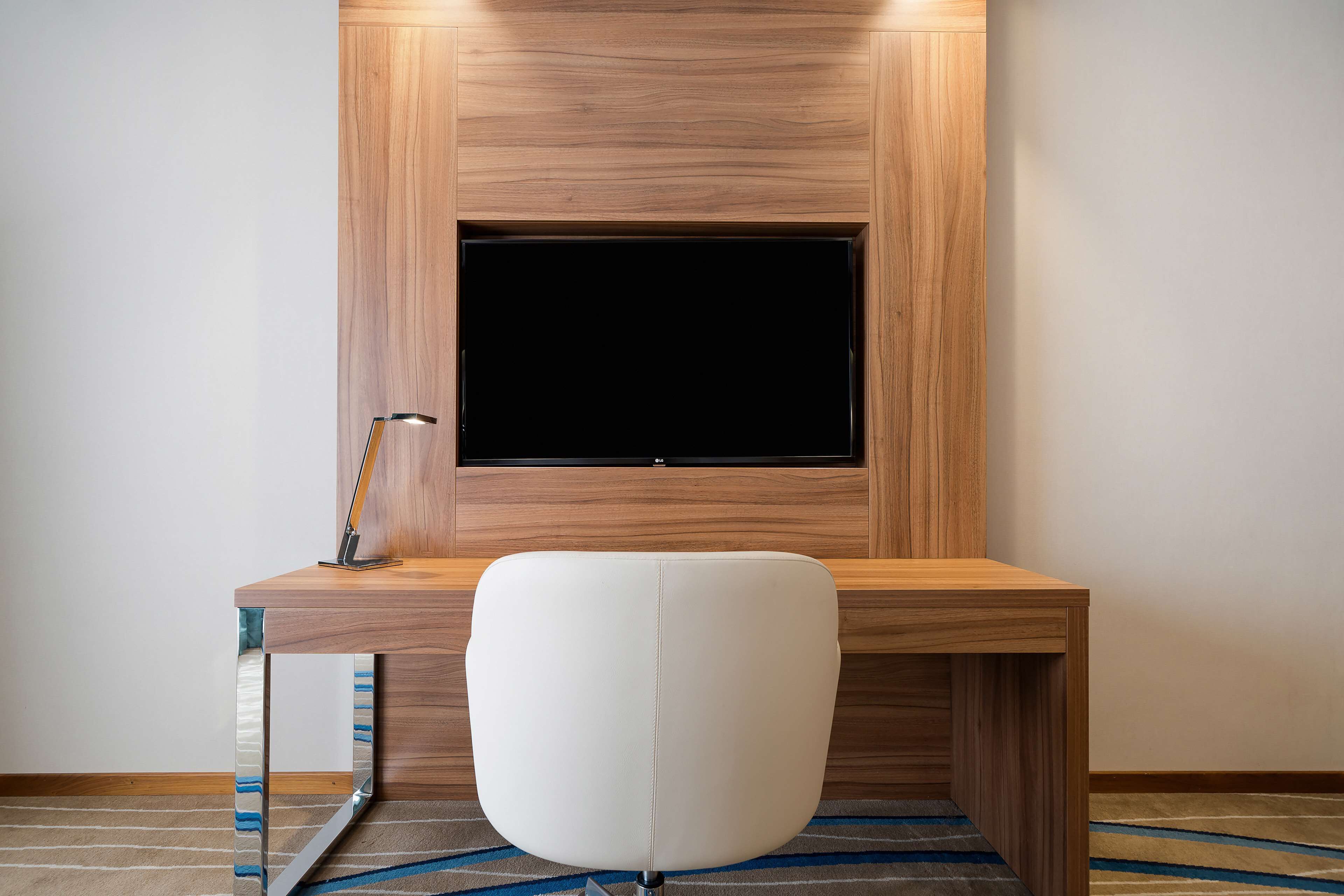 1 bedroom, minibar, in-room safe, individually decorated