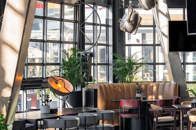 Radisson RED V&A Waterfront, Cape Town