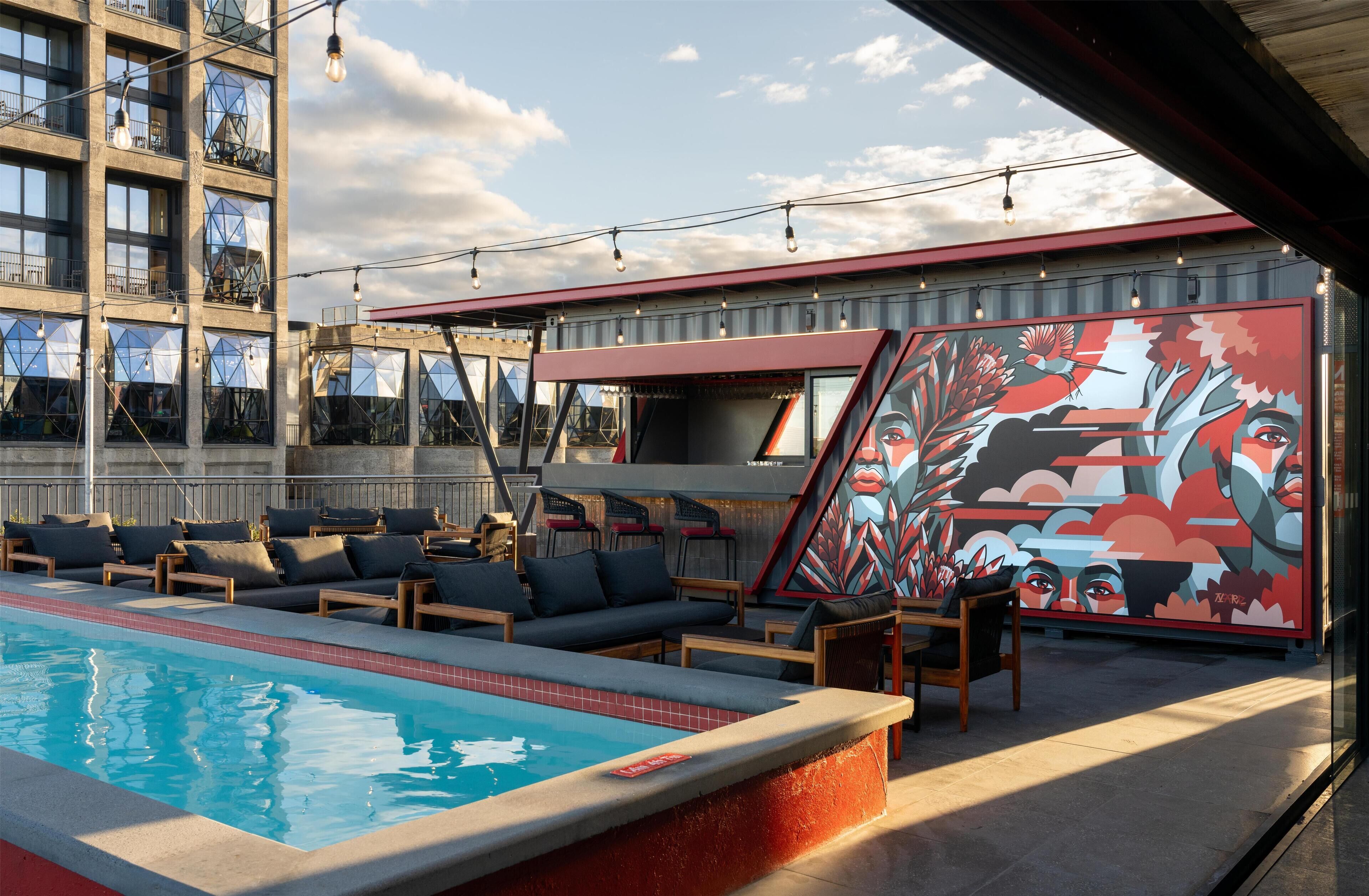 2 间餐厅，供应早餐