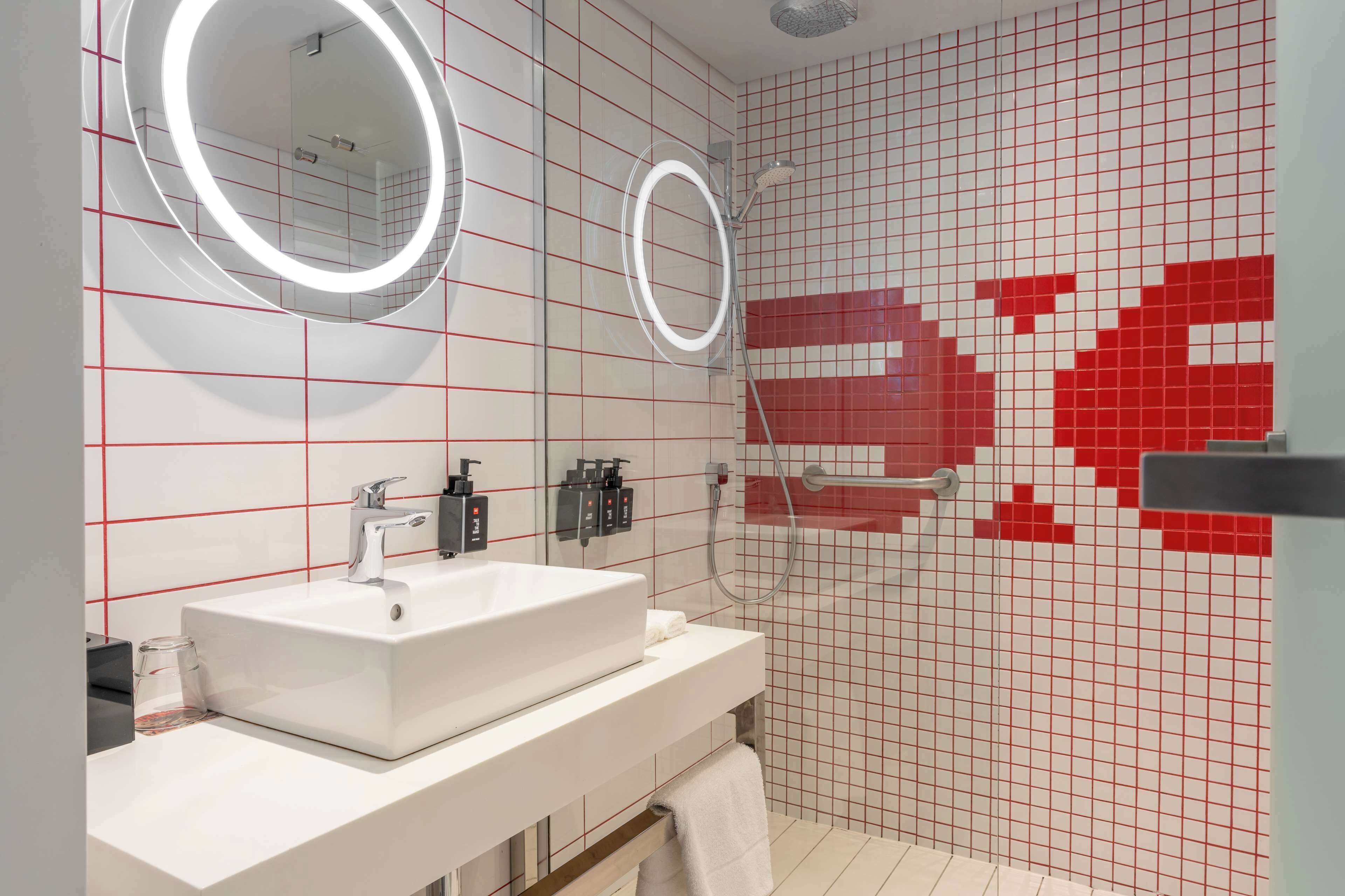 shower, eco-friendly toiletries, towels