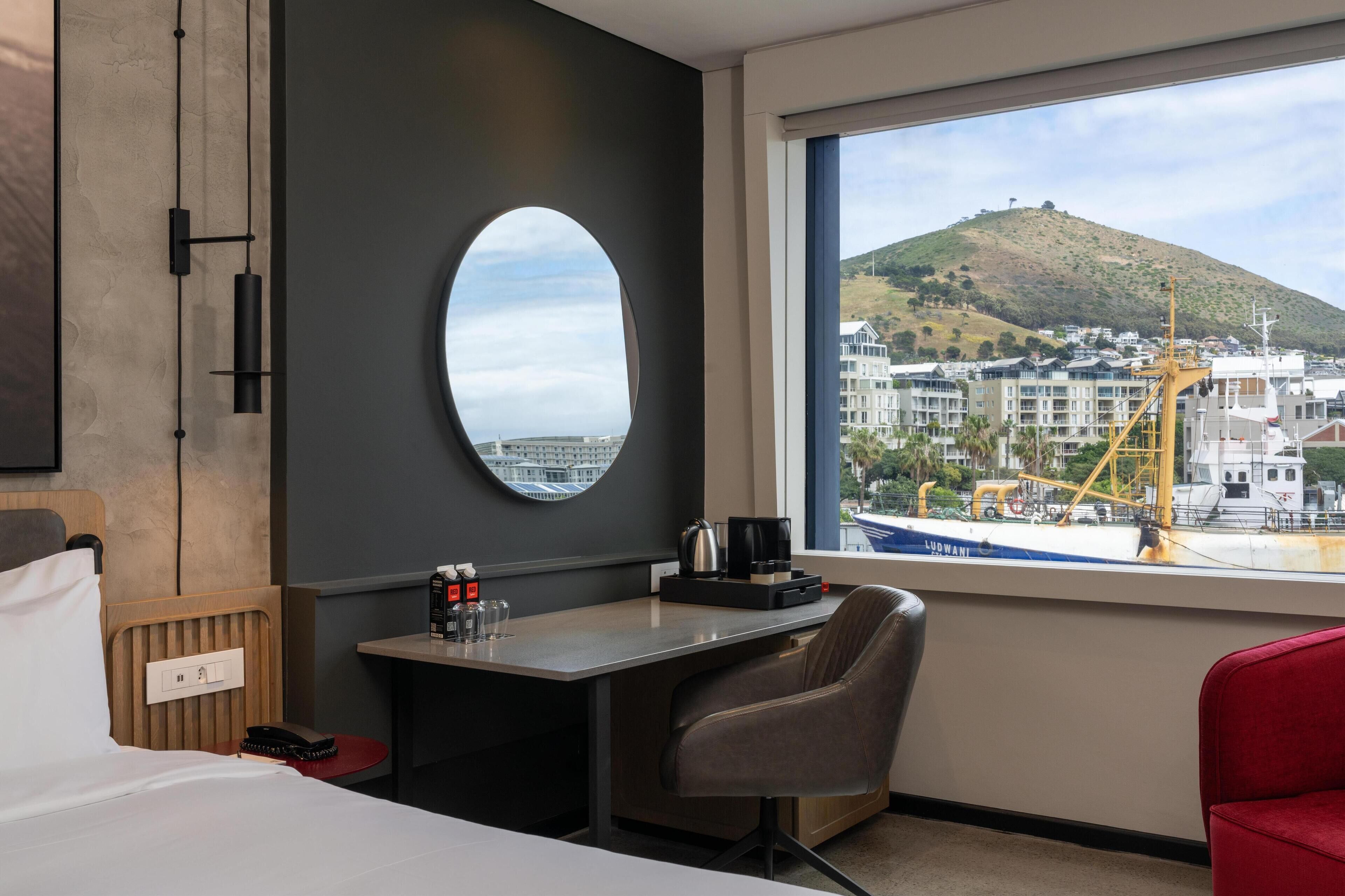 Photo - Radisson RED V&A Waterfront, Cape Town