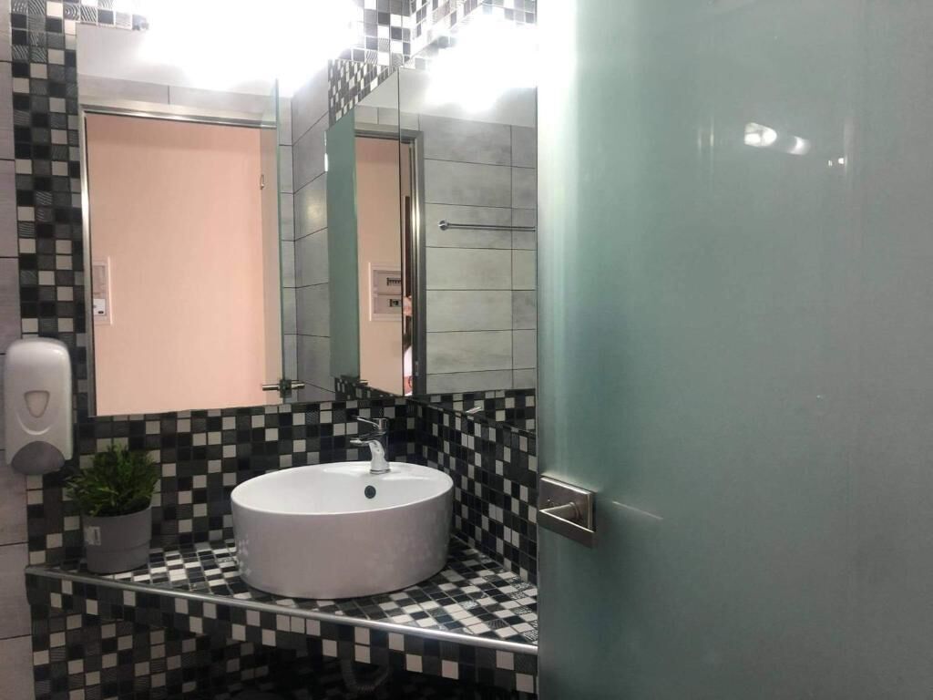 superior double room | bathroom | shower, hair dryer, towels