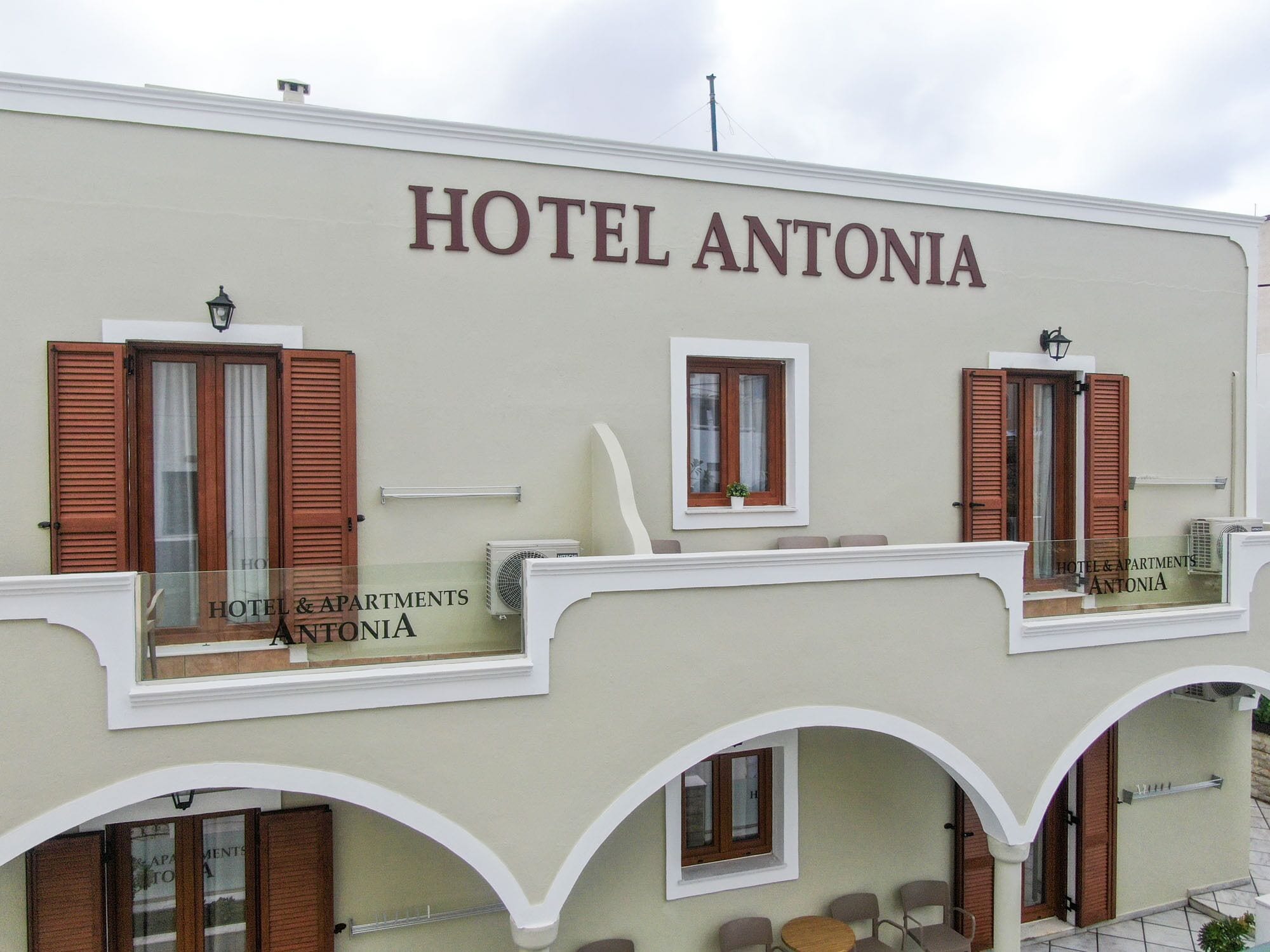 Photo - Antonia
