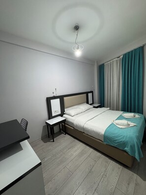 Superior Apartment | Minibar, desk, free WiFi, bed sheets - Kadikoy Arya Hotel (Istanbul)