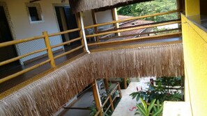 尊荣套房, 1 间卧室, 花园景观 | 办公桌、笔记本电脑工作区、熨斗/熨板、免费 WiFi