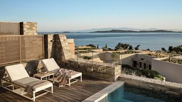 Ocean One Bedroom Pool Villa | Terrace/patio