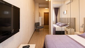 Sınıflandırılmamış resim, 36 üzerinden 2, düğme