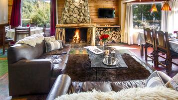 Coin salon dans le hall