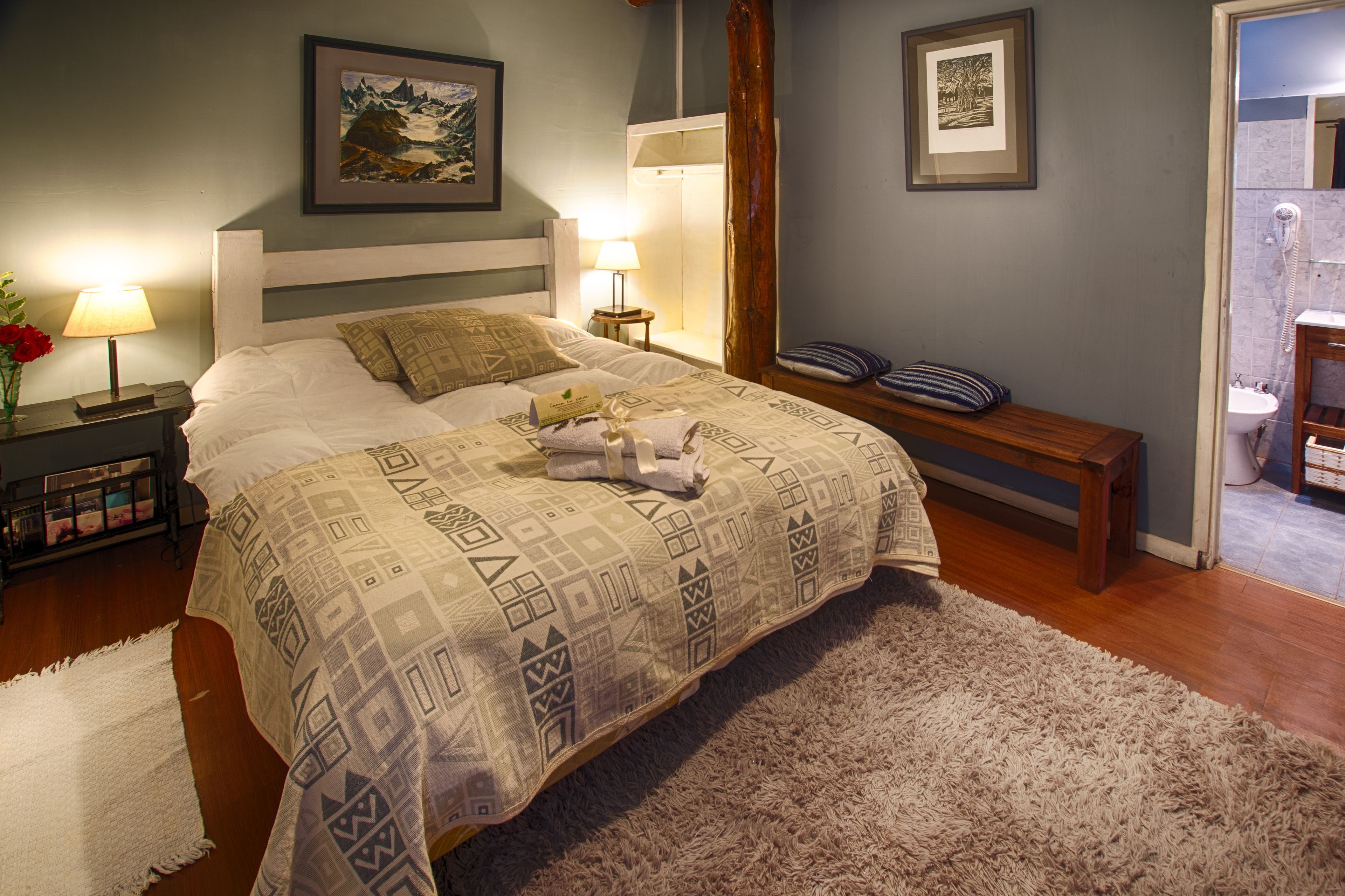 Ropa de cama de alta calidad, edredón y minibar 