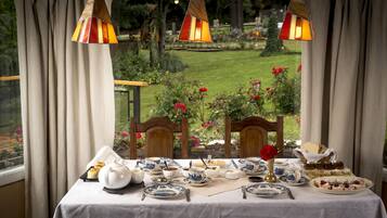 Desayuno continental incluido todos los días