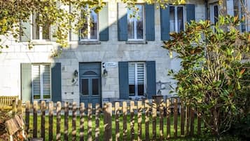 Cottage, bagno in camera, vista giardino | Varie