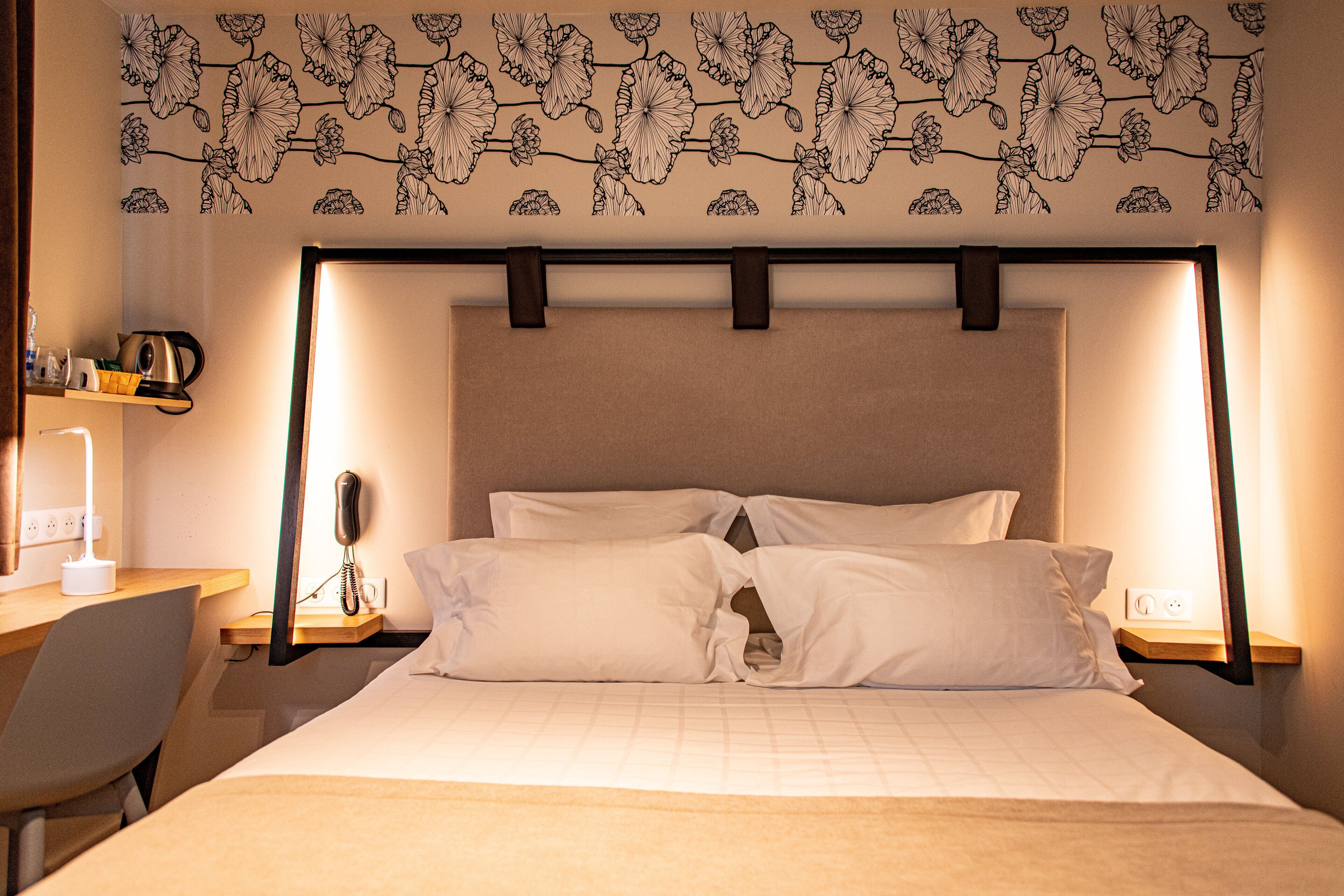 superior double room | premium bedding, minibar, in-room safe, desk