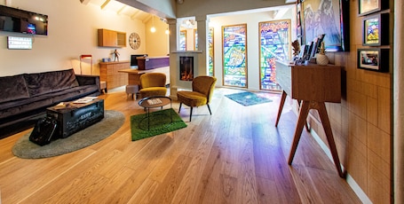 Parte interna. Hôtel Aigle d'Or