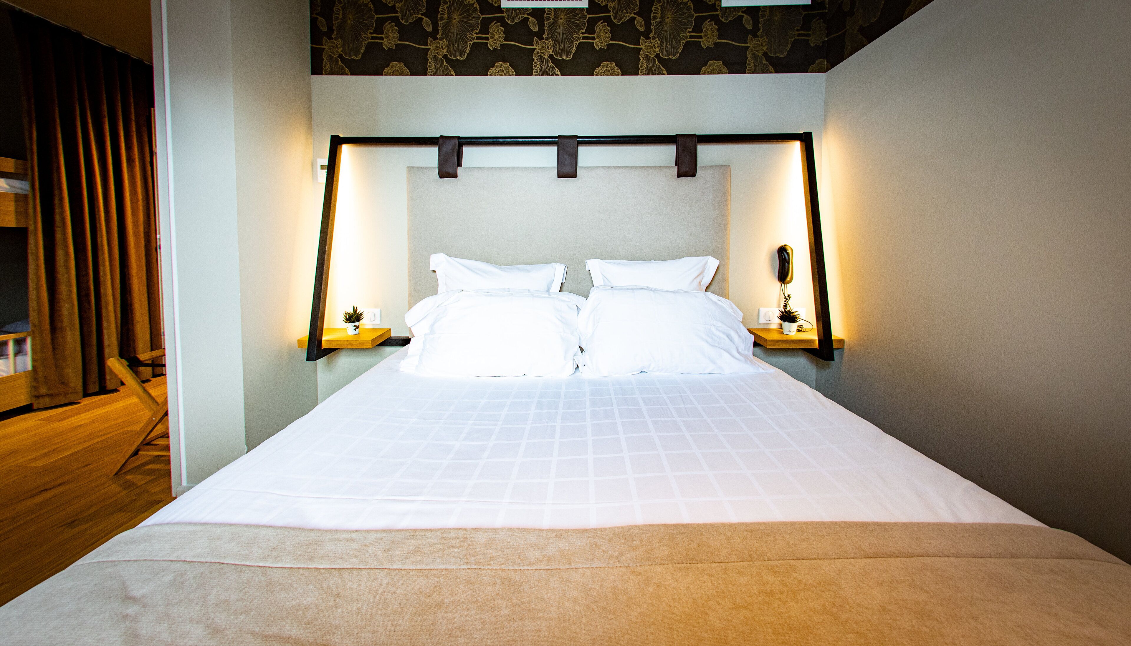 family studio, 1 bedroom, accessible | premium bedding, minibar, in-room safe, desk