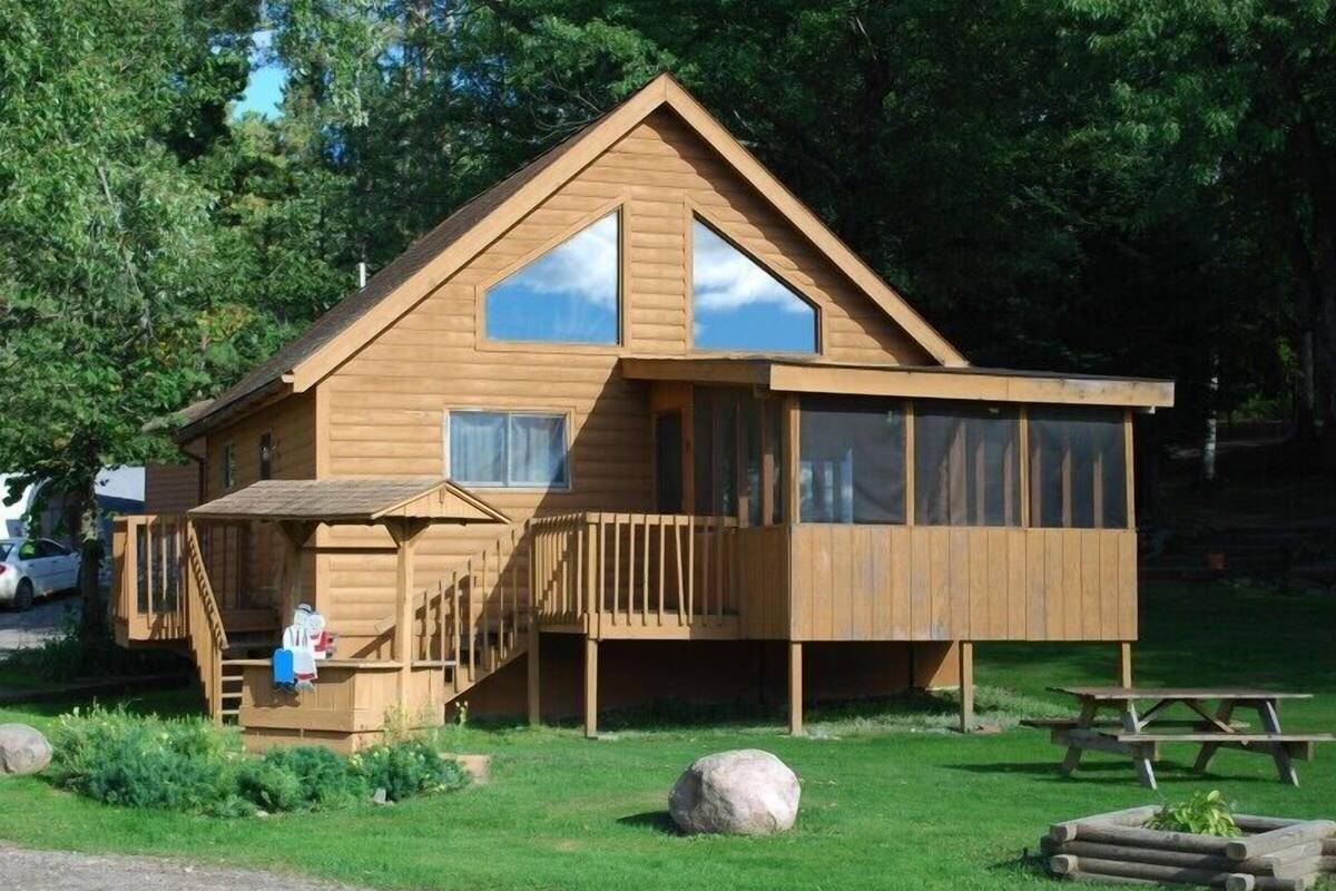 Cabane, 3 chambres, vue lac (No. 11)